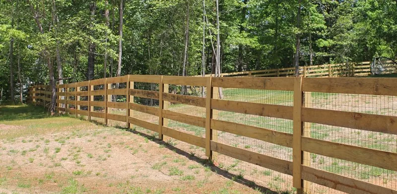 Reliable Wood Round Rail Fences